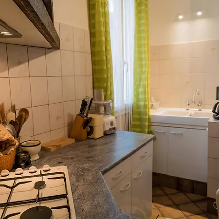 בית נופש Maison Agreable En Centre Historique